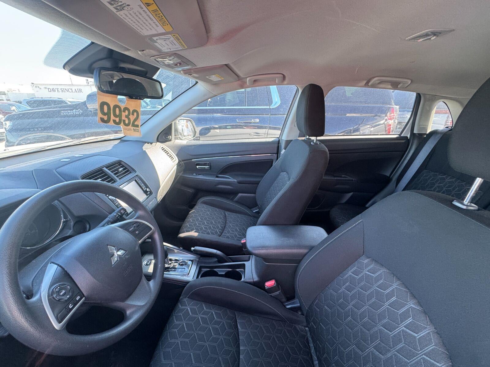 2025 Mitsubishi Outlander Sport S