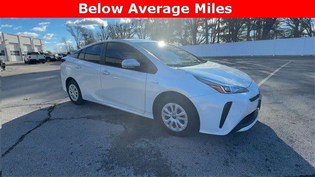 2022 Toyota Prius L Eco (Natl)