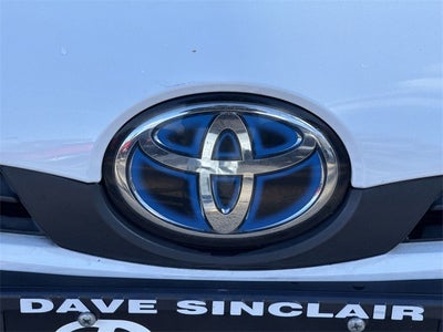 2022 Toyota Prius L Eco (Natl)