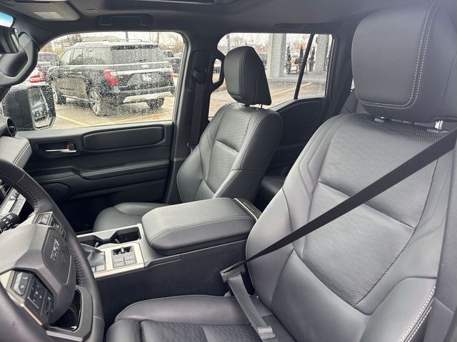 2025 Toyota Land Cruiser 4WD (Natl)