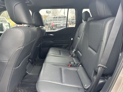 2025 Toyota Land Cruiser 4WD (Natl)