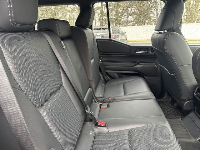 2025 Toyota Land Cruiser 4WD (Natl)