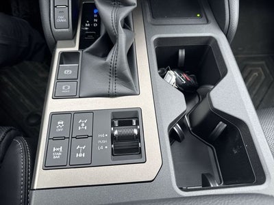 2025 Toyota Land Cruiser 4WD (Natl)