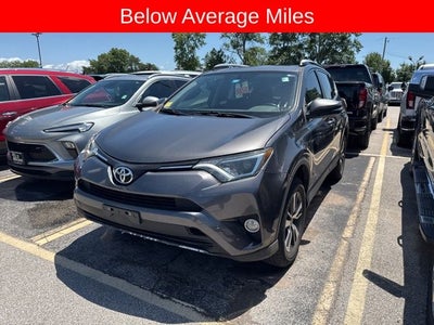 2016 Toyota RAV4 FWD 4dr XLE