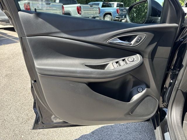2022 Buick Encore GX AWD 4dr Select