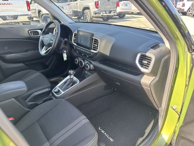 2022 Hyundai Venue SEL IVT