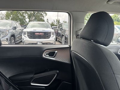 2023 Kia Soul S IVT