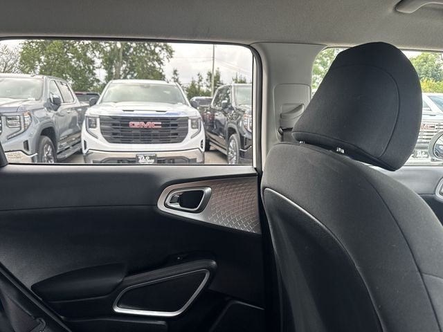 2023 Kia Soul S IVT
