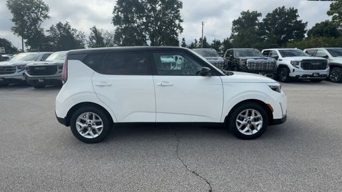 2023 Kia Soul S IVT