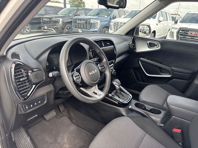 2023 Kia Soul S IVT