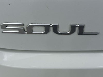2023 Kia Soul S IVT