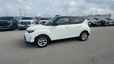 2023 Kia Soul S IVT