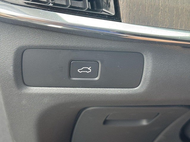 2025 Volvo S90 B6 AWD Plus