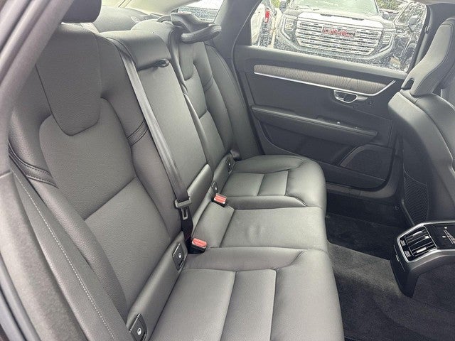 2025 Volvo S90 B6 AWD Plus
