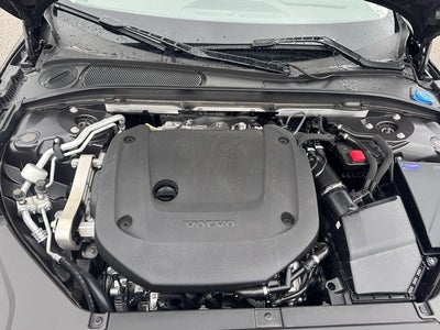 2025 Volvo S90 B6 AWD Plus