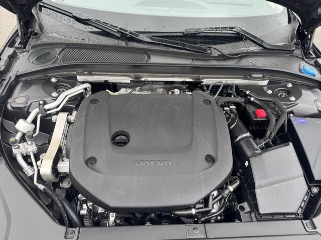2025 Volvo S90 B6 AWD Plus