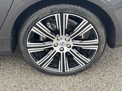 2025 Volvo S90 B6 AWD Plus