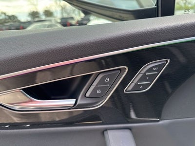 2025 Audi Q7 Premium Plus 55 TFSI quattro