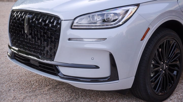 The all-black grille of the available Jet Appearance Package on a 2026 Lincoln Corsair® SUV is shown. | Dave Sinclair Lincoln St. Peters in Saint Peters MO