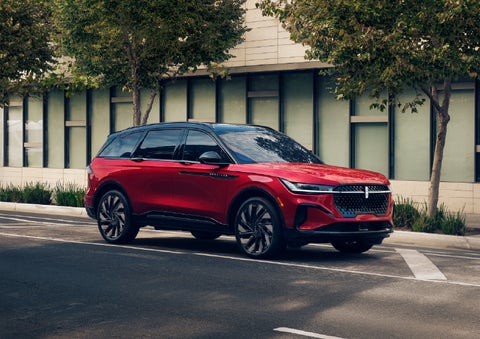 2026 Lincoln Nautilus® SUV with the available Jet Appearance Package and Hybrid transmission. | Dave Sinclair Lincoln St. Peters in Saint Peters MO