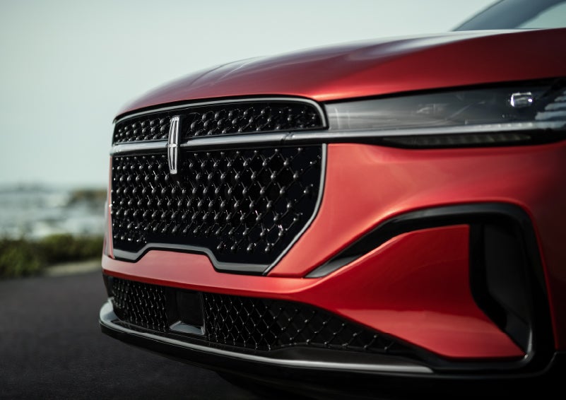 The sleek grille of a 2026 Lincoln Nautilus® SUV with the available Jet Appearance Package makes a bold statement. | Dave Sinclair Lincoln St. Peters in Saint Peters MO