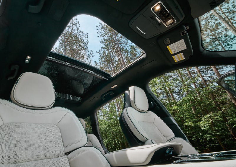 The front seats of a 2027 Lincoln Aviator® Black Label™ SUV | Dave Sinclair Lincoln St. Peters in Saint Peters MO